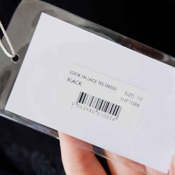 THIRD FORM LOOK IN LACE T DRESS - Picture 3 of 6